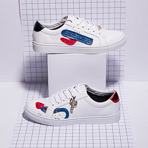 Жіночі кеди з нової колекції Tommy Hilfiger від WALKER